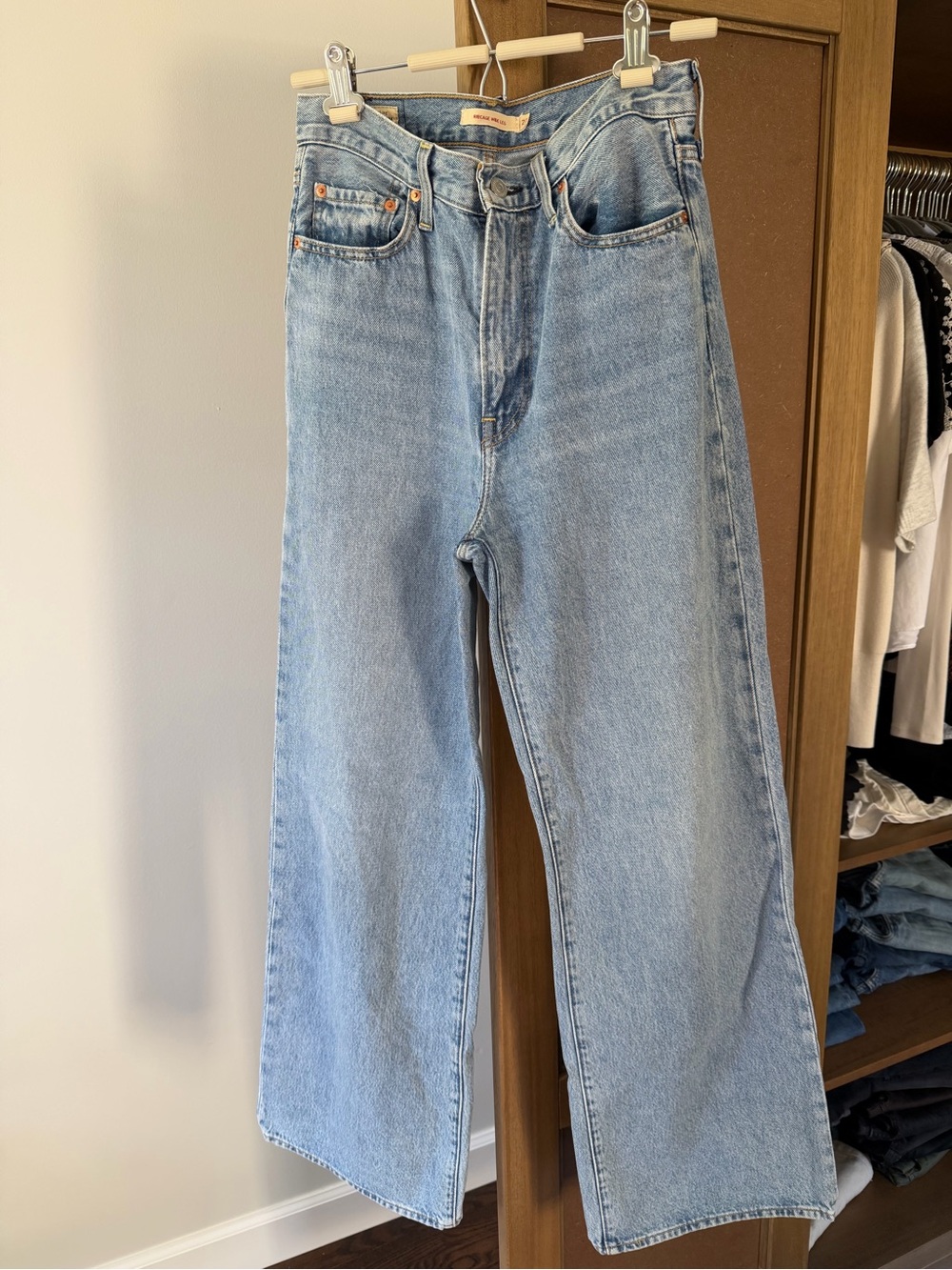 Levi's Ribcage Wide Leg Denim - Color Far and Wide. Size 27 x 32 length
